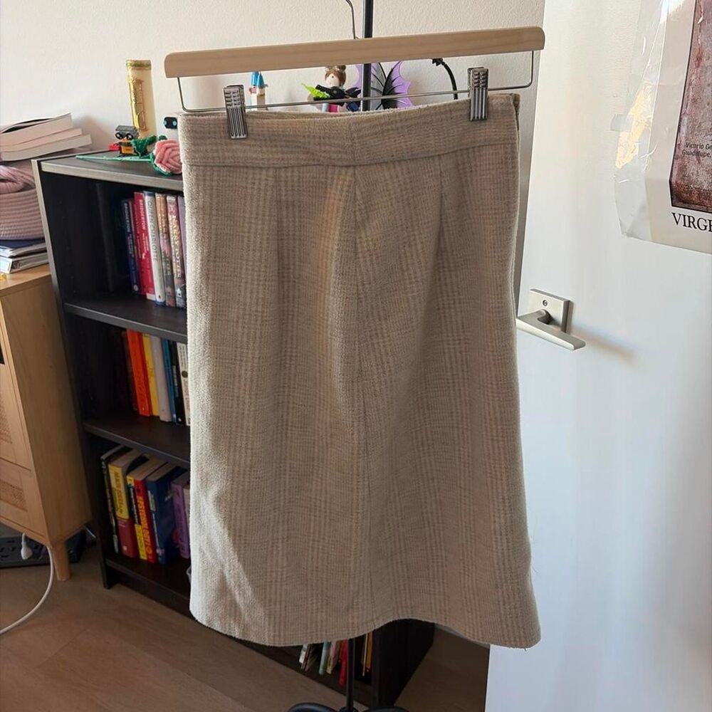 NARUI Beige Tweed Knee Length Pencil Skirt Women's Size Medium